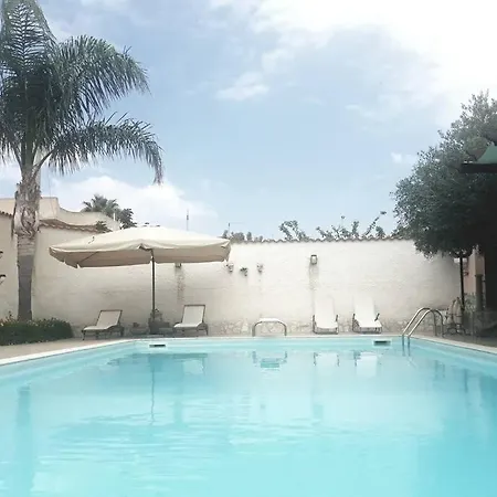 Casa In Con Piscina! بيت للعطل