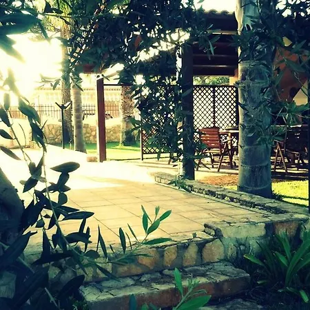 Casa In Con Piscina! بيت للعطل Triscina
